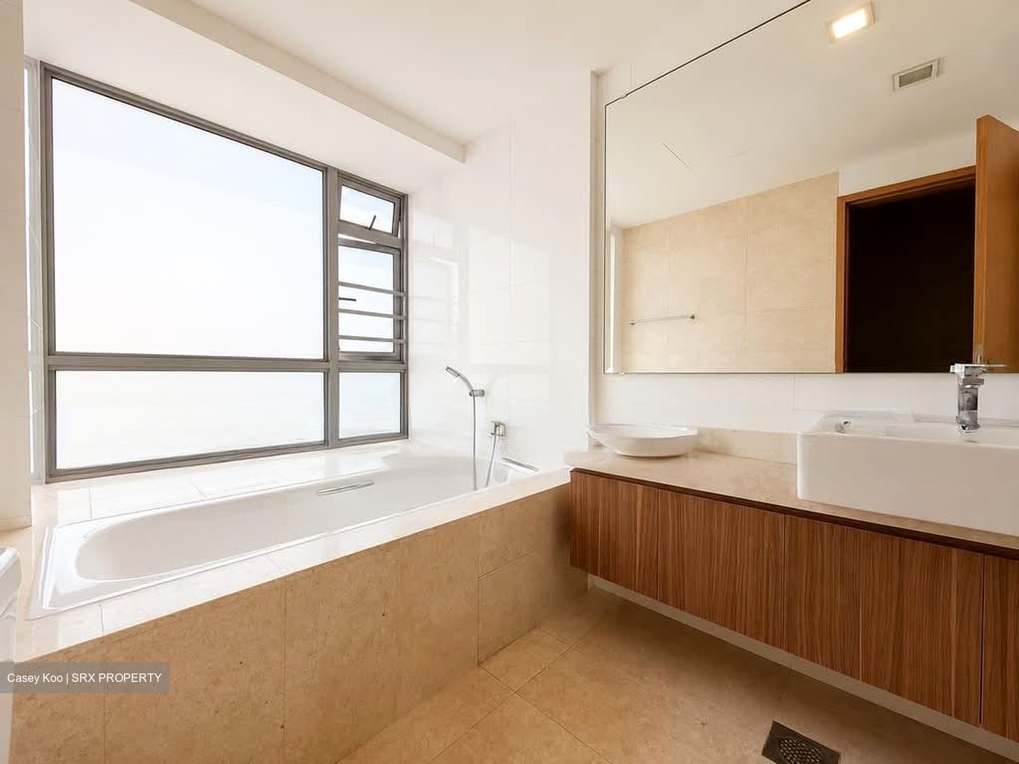 Waterfront Waves (D16), Condominium #591953651
